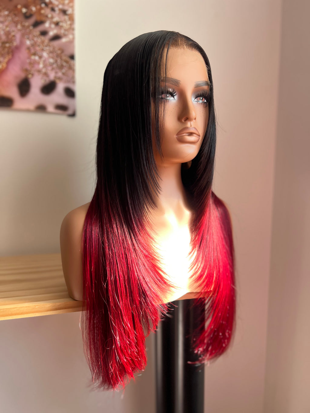 CRIMSON HEIRESS
Black × Crimson Ombré | Wolf Cut￼