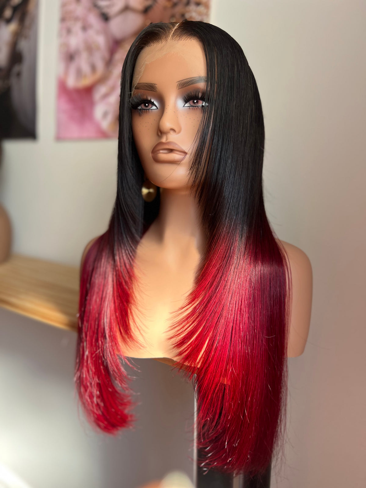 CRIMSON HEIRESS
Black × Crimson Ombré | Wolf Cut￼