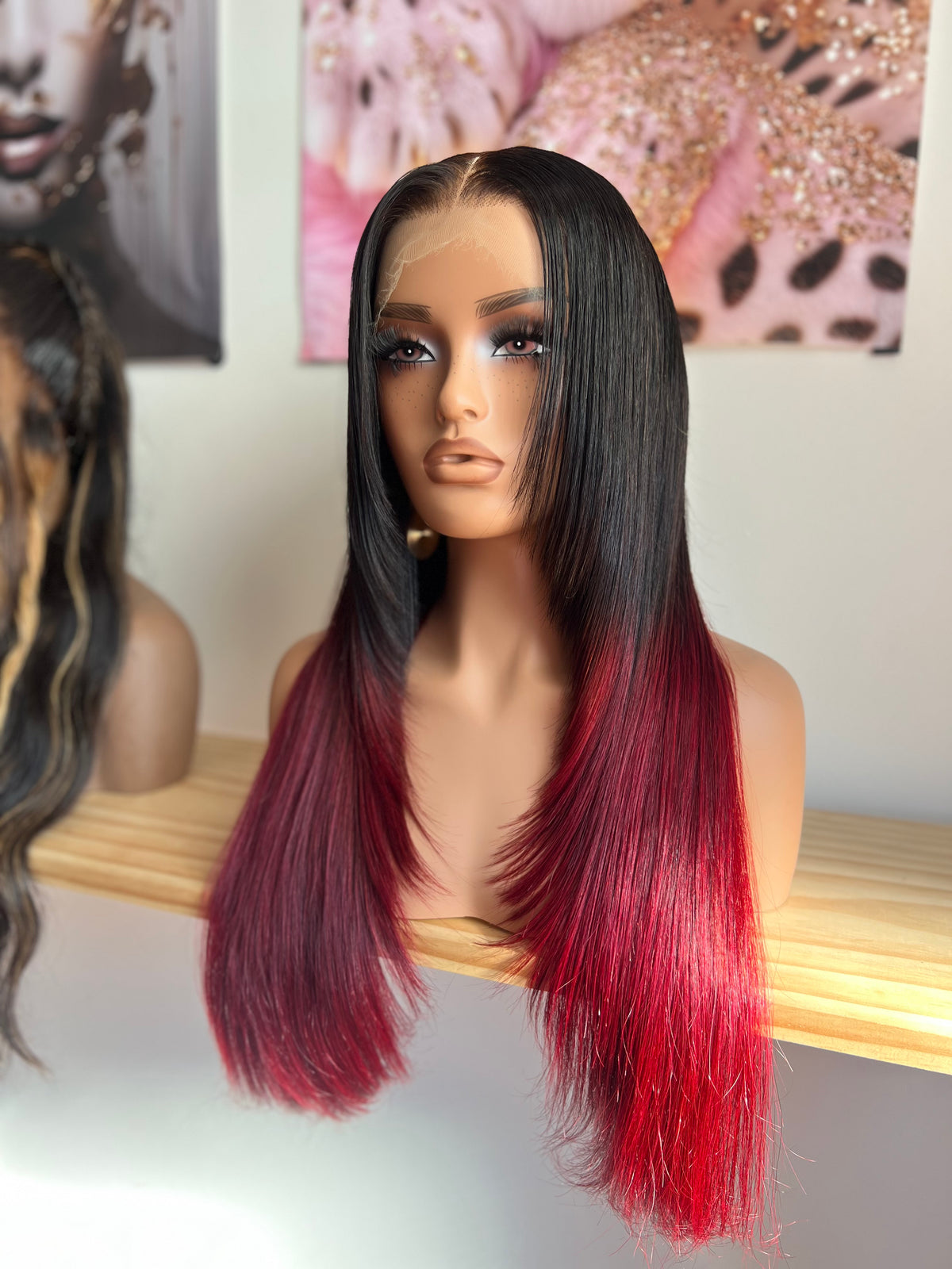 CRIMSON HEIRESS
Black × Crimson Ombré | Wolf Cut￼